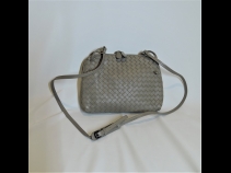 ボッテガヴェネタ クロスボディバッグ ｲﾝﾄﾚﾁｬ-ﾄﾅｯﾊﾟ（USED/美品）