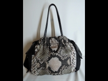 プラダ リボント－トバッグ （未使用品）