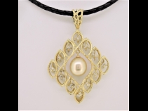 K18南洋真珠・ダイヤモンド（1.0ct）ペンダント