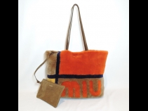 ミュウミュウ 2017-11月新作“モント－ネレタ－”ムートンバッグ（USED/未使用品）