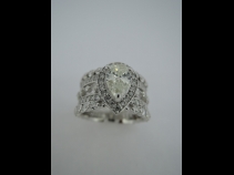 Pt ダイヤモンド(中石 1.011LSI2、脇石 1.37ct)リング