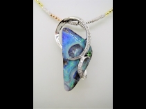 K18/K14ＷＧボルダ－オパ－ル（29.41.ct）ダイヤ（0.30ct）ブロ－チネックレス