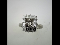 PTダイヤモンド（中石1.105ct脇石1.53ct）リング