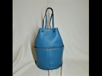 Ｊ＆Ｍデヴィｯトソン 牛革スタッツバッグ（新品同様）ブル－