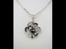 K18WGブラックダイヤ（1.38ct）ダイヤ（0.70ct）ペンダントネックレス