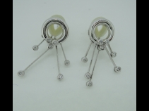 PT900/950ﾀﾞｲﾔﾓﾝﾄﾞイヤリング （0.10ct、0.05ct）