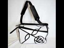 LOEWE パズルローズバッグ(USED)