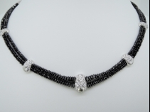 Pt ブラックダイヤモンドネックレス(BD42.88ct WD2.516ct)