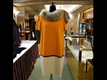 FOXEY ワンピ－ス＆ロシアンセ－ブルマフラ－付（USED)