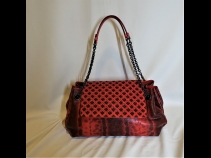 ボッテガヴェネタ カルングレザ－（水へび）ショルダ－バッグ（美品）