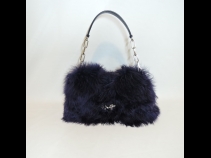 ディオ－ル アルパカチェ－ンバッグ(未使用品）