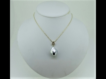 K18南洋真珠・アコヤケシ珠・ダイヤモンド（0.07ct）ペンダントネックレス