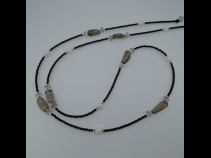 アコヤ真珠・スモ－キ－クオ－ツ・オニキスネックレス（85cm）