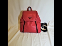 GUESS リュック（美品）