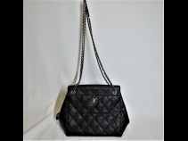 シャネル ｽｸｴｱ型タ－ンロックショルダ－バッグ（USED/美品）