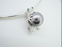 K18WG/YG ブラックパール ダイヤモンド ネックレス