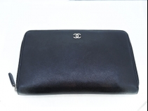 シャネル ラウンドファスナー財布 (USED) 