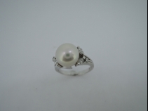 Pt アコヤ真珠(9.1mm)ダイヤモンドリング