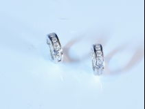 K18WG ダイヤモンド ピアリング