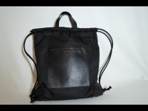 トッズ バックバックナイロン×レザ－バッグ （新品同様）