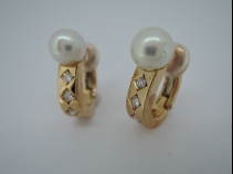 K18 ピンクゴールドアコヤ真珠イヤリング