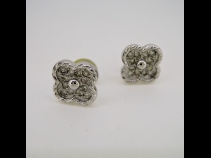K18WGダイヤ（0.115ct）ピアス