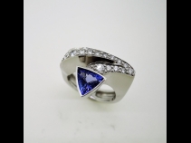 Ｋ18タンザナイト（Ｔ1.12ct）ダイヤモンド（D0.33ct）リング