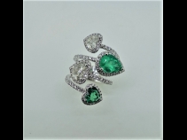 K18WGエメラルドダイヤモンドリング（E2.43,D1.51ct、D0.97ct）