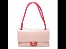 シャネル レザーハンドバック （USED)