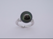 Pt 南洋黒蝶パール(11mm)リング