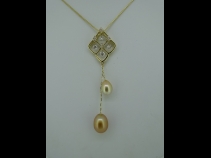 K18WG南洋ダイヤモンドペンダントネックレス