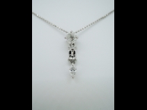 Pt ダイヤモンド(0.65ct、0.66ct) ペンダントネックレス