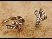 K14WGダイヤモンドピアリング