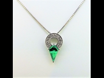 PTエメラルド（0.82ct）ダイヤモンド（0.14ct）ペンダントネックレス