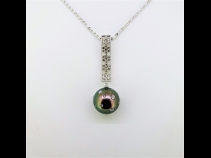 K18WG黒蝶真珠(14.6mm)ダイヤモンド(0.52ct)ペンダントネックレス