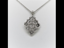 PTダイヤモンドペンダントネックレス