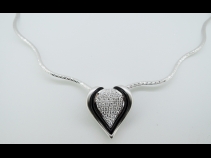 K18WGﾀﾞｲﾔﾓﾝﾄﾞﾘﾊﾞ-ｼﾌﾞﾙﾍﾟﾝﾀﾞﾝﾄネックレス