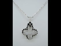 K18WGダイヤモンドペンダントネックレス （1.53ct）