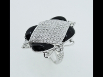 K18WGダイヤモンドﾞ（0.8ct）・オニキスリング　