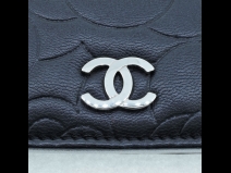 シャネル　カメリア長財布　　 (USED)