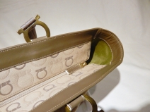 フェラガモ　キャンバストートバック　 (USED)