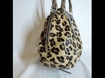 ム－タ　ハラコト－トバッグ　ヒョウ柄　（美品）