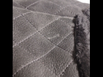 シャネル　ムートンバック(黒)      (USED)