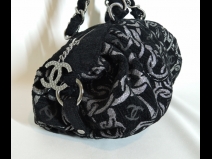 シャネル　コットンキャンバスハンドバッグ　(新品同様）