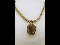 K18ルチルクオ－ツ（57.04ct）ダイヤモンド（0.02ct）ペンダントネックレス