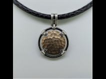 E-NO’S　K18WGダイヤモンドリバ－シブルペンダント