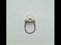 PT南洋白蝶真珠（16.7mm）ダイヤモンド（0.63ct）リング