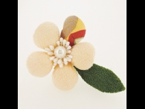 ミニフラワ－Uピン3点セット　　ベージュ