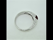 PT最高級ビルマルビ－（1.415ct）ダイヤ（0.32ct）リング