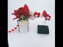 つまみ細工　コーム＆Ｕピン２点セット(赤)